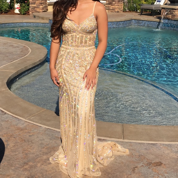 Dresses & Skirts - Elegant Gold beaded gown